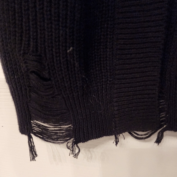 One grey day Wyatt distressed cardigan in black size Small - Picture 5 of 13